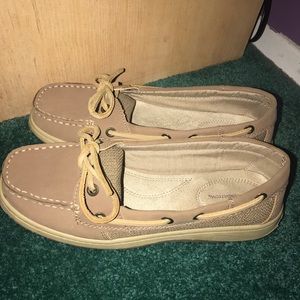 Croft & Barrow slide on shoes